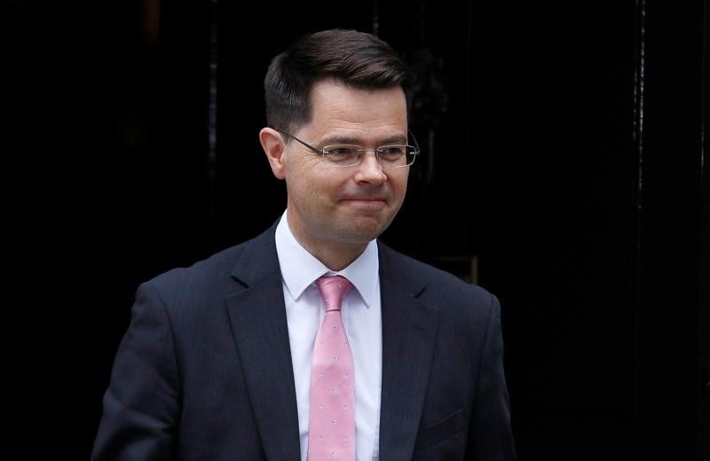 Londres repousse l'ultimatum lance aux partis nord-irlandais