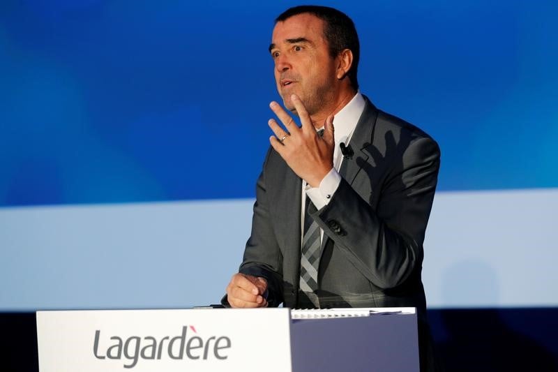 Arnaud lagardere pret a revisiter le perimetre de son groupe