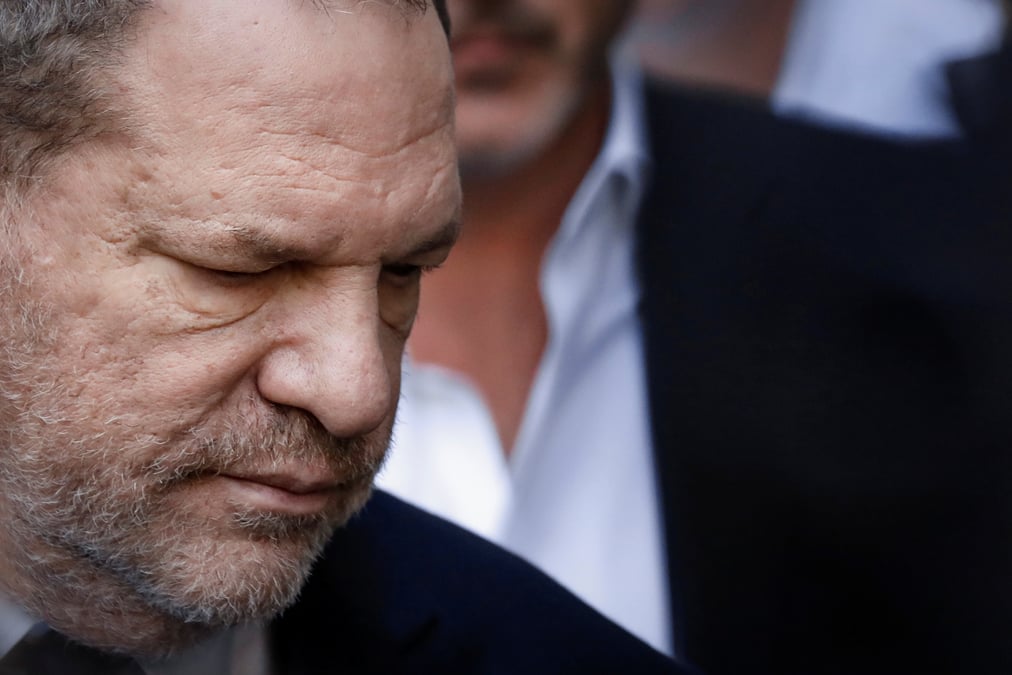 Harvey weinstein inculpe pour une nouvelle agression sexuelle