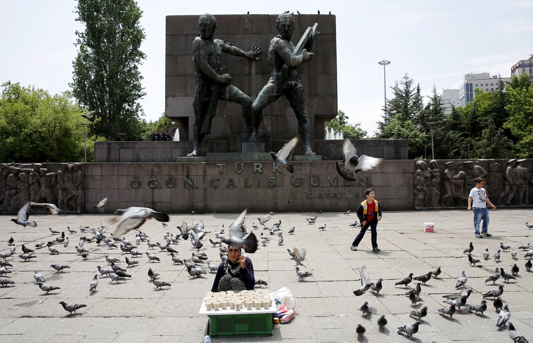 La turquie dans l'incertitude apres les legislatives