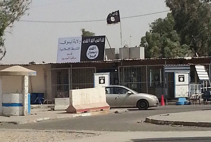 Les femmes de Mossoul en Irak obligées de se couvrir le visage