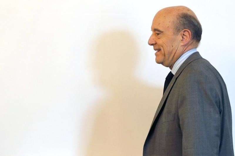 Alain juppe reste largement favori dans la primaire de droite