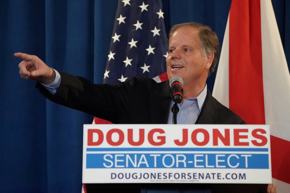 L'election du democrate doug jones dans l'alabama validee