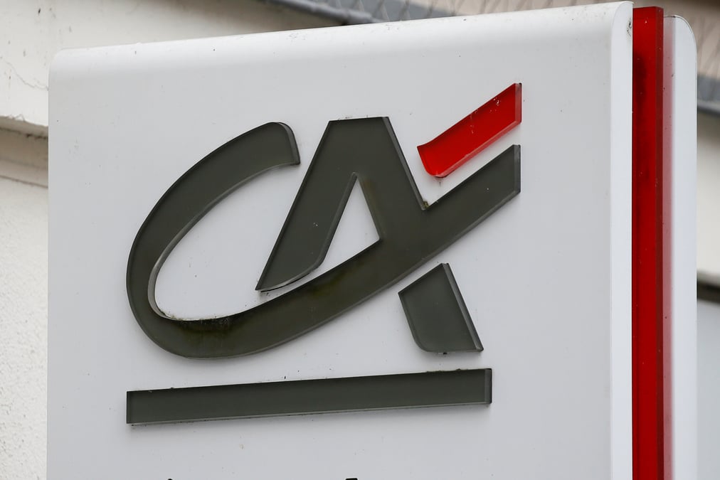 Credit agricole au-dessus des attentes au quatrieme trimestre, confiante pour 2020