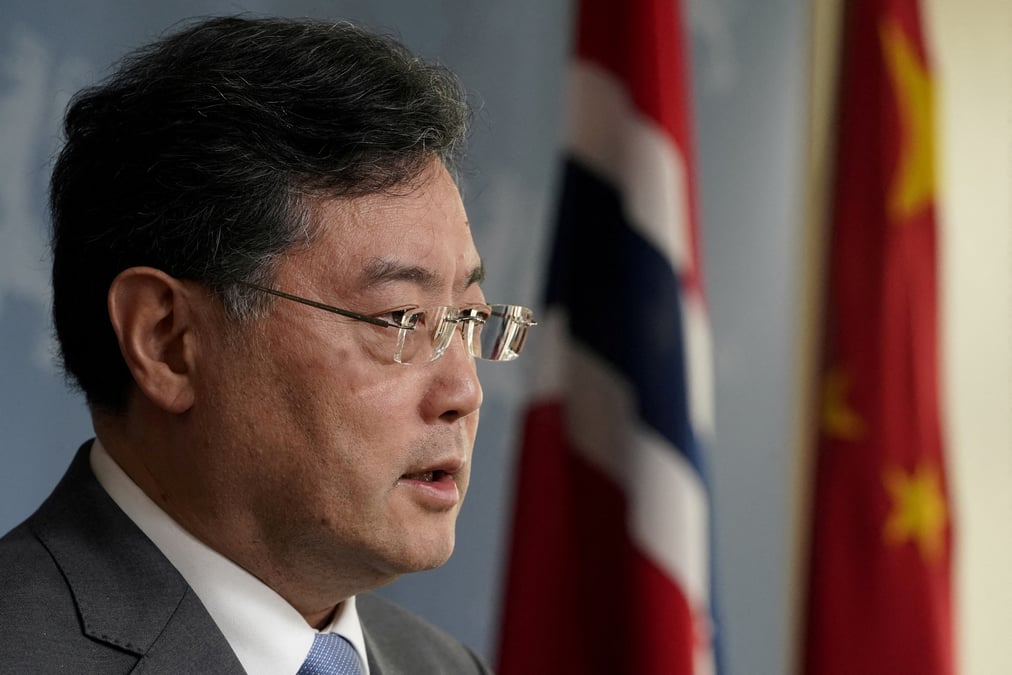Le ministre chinois des affaires etrangeres qin gang en visite a oslo, en norvege