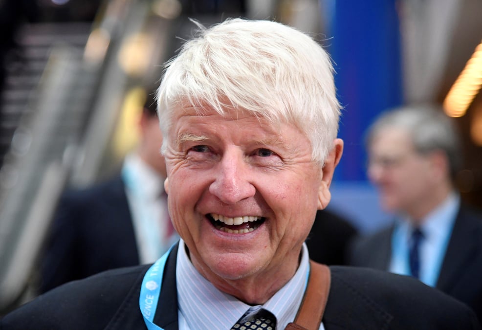 Le pere de boris johnson s'est rendu en grece malgre les recommandations sur le coronavirus