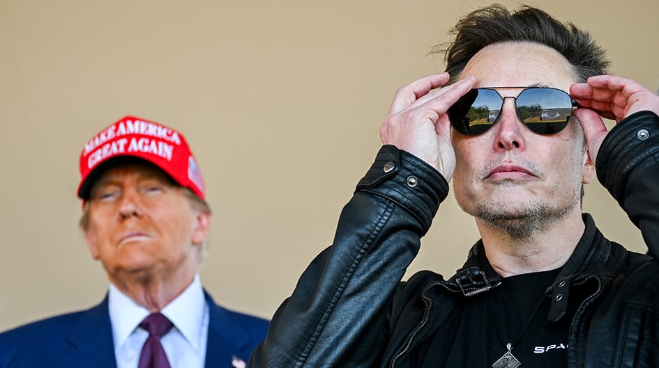 Donald Trump et Elon Musk regardent le lancement du sixième vol d'essai de la fusée SpaceX Starship à Brownsville, Texas, États-Unis, 19 novembre 2024.