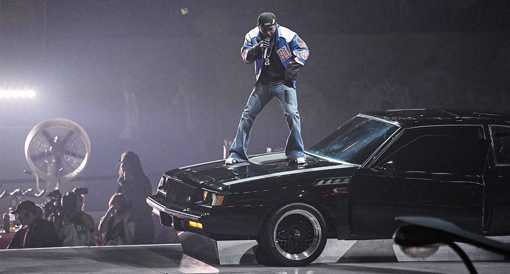 Kendrick Lamar portait un flare signé Celine lors du Super Bowl, le 9 février à La Nouvelle-Orléans (Louisiane).