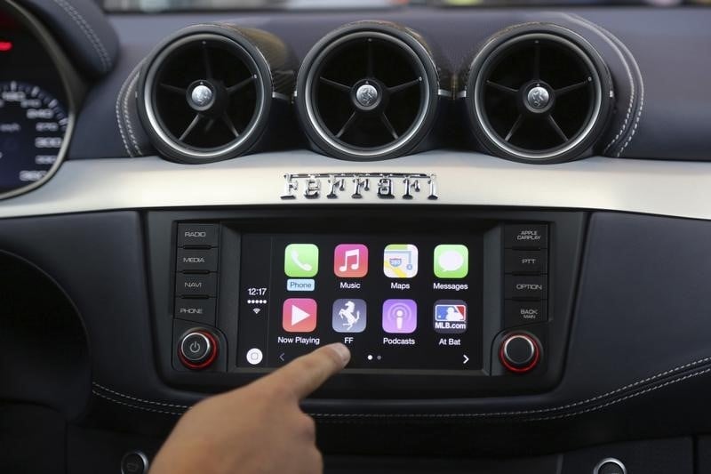 L'automobile ne recrute pas assez dans le secteur du numerique