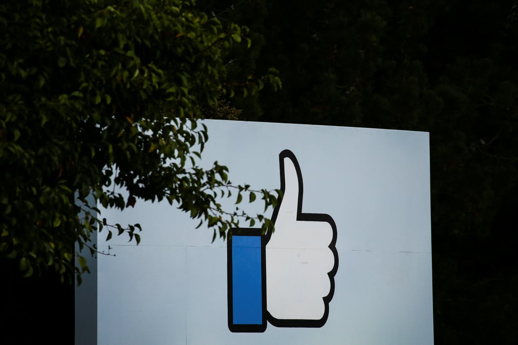 Facebook lance un service de rencontres aux etats-unis