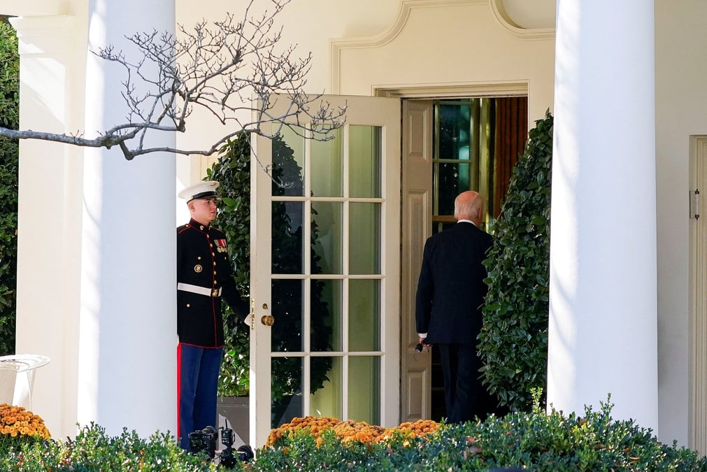 Le president americain joe biden prononce un discours sur les resultats des elections de 2024 et la prochaine transition presidentielle, dans la roseraie de la maison blanche a washington