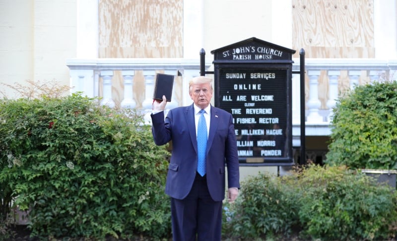 Trump pret a deployer l'armee dans les villes us face aux violences