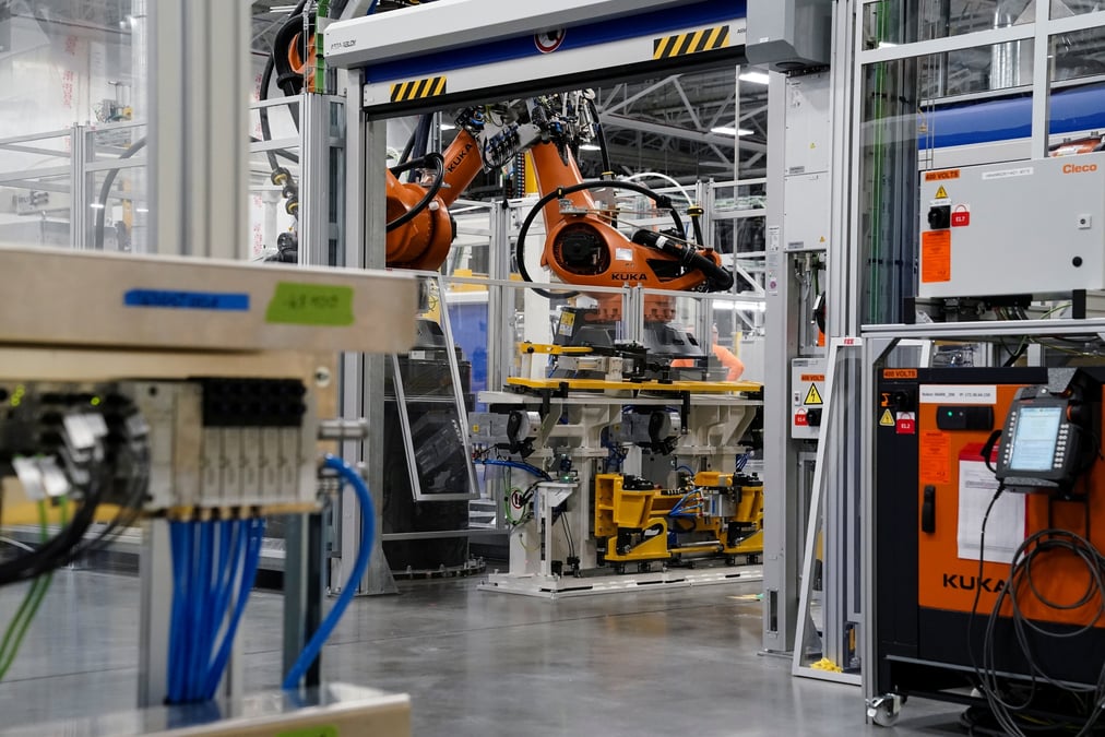 Ligne d'assemblage d'une usine de batteries pour vehicules electriques mercedes-benz a woodstock, dans l'alabama