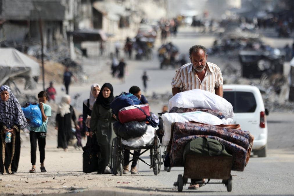 Les palestiniens fuient les zones du nord de la bande de gaza a la suite d'un nouvel ordre d'evacuation israelien