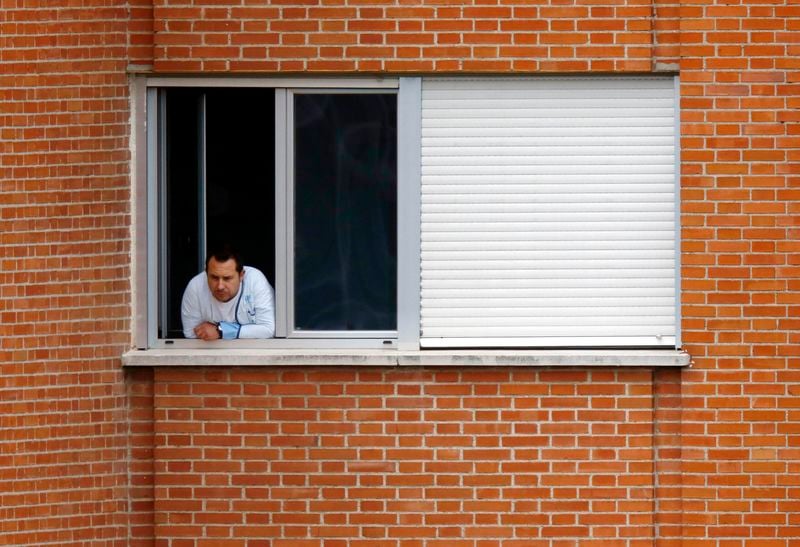 Seize personnes en observation pour Ebola en Espagne