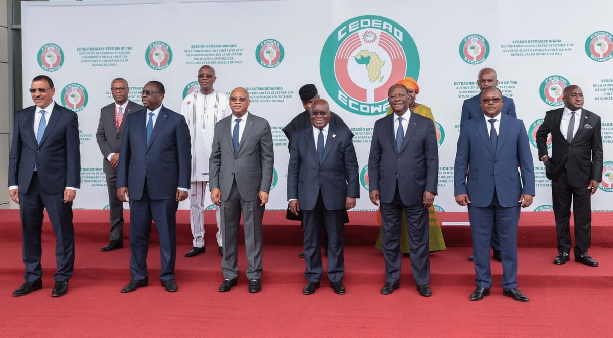 La cedeao impose des sanctions contre les dirigeants maliens