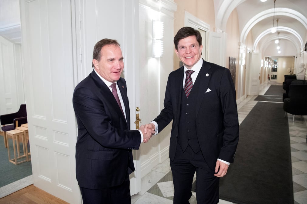 Suede: le premier ministre sortant invite a former un nouveau gouvernement