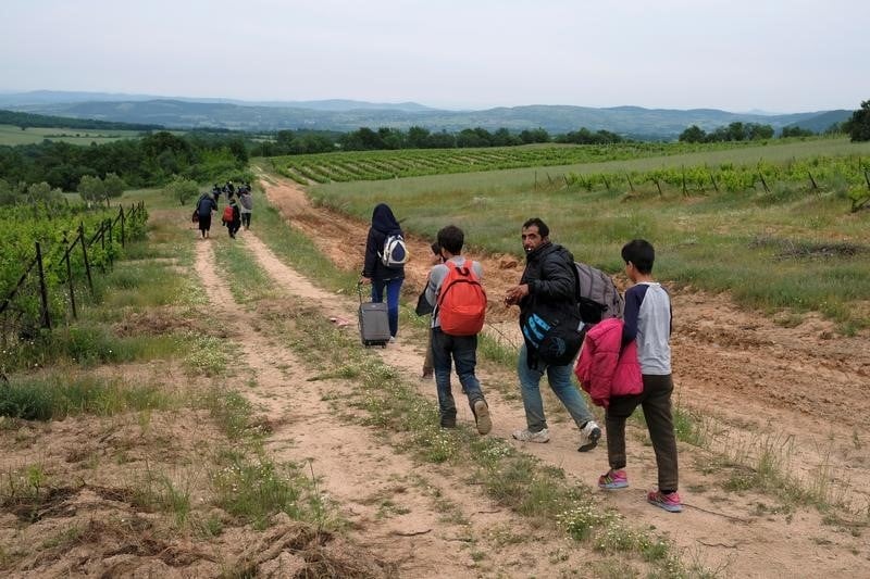 Le nombre de migrants arrives en grece en repli de 90%