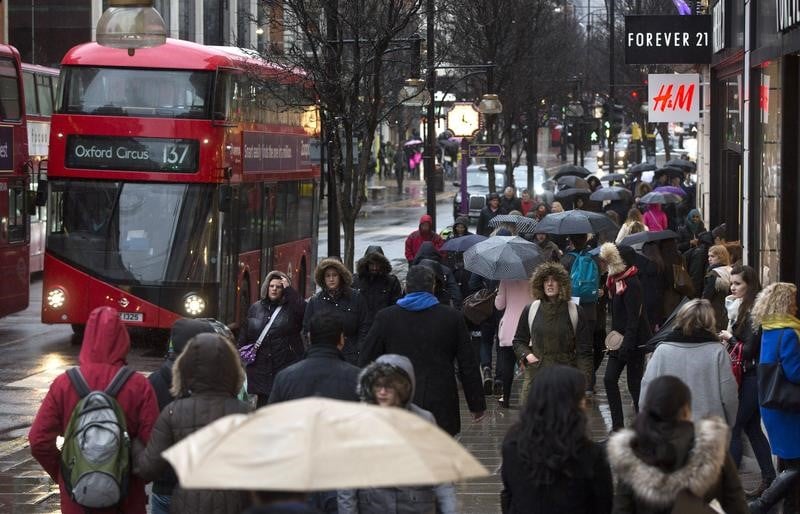 Recul de 0,3% des ventes au detail en janvier en grande-bretagne