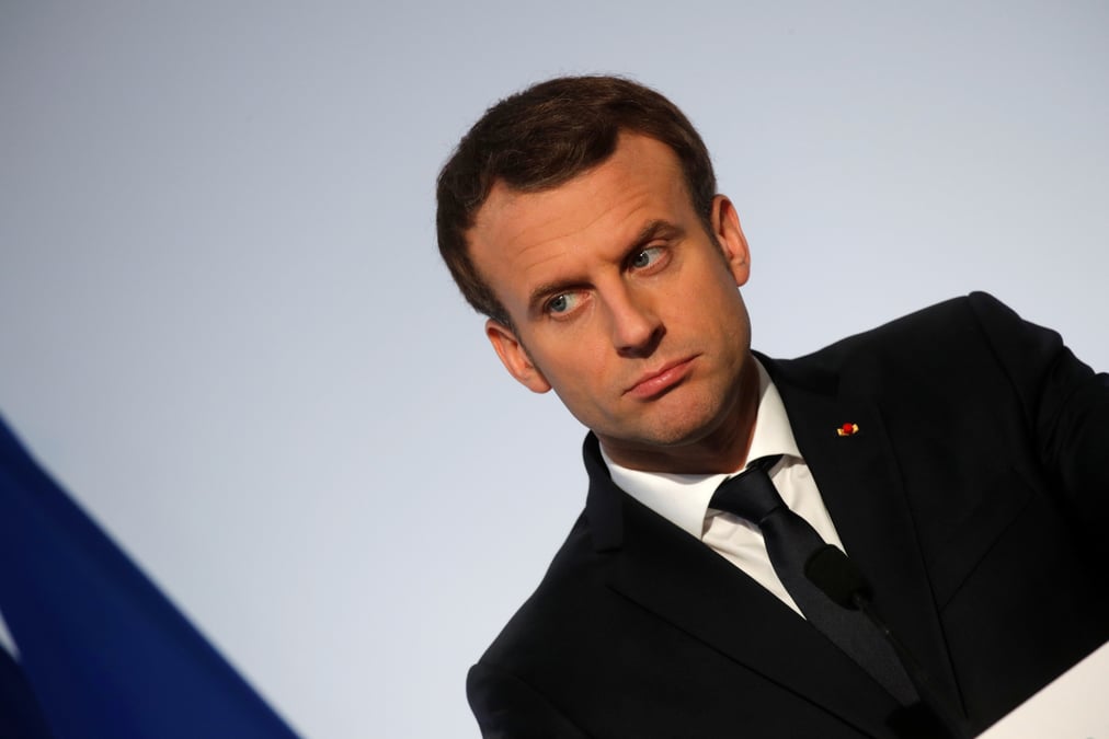 Macron n'ecarte pas des "evolutions" en corse