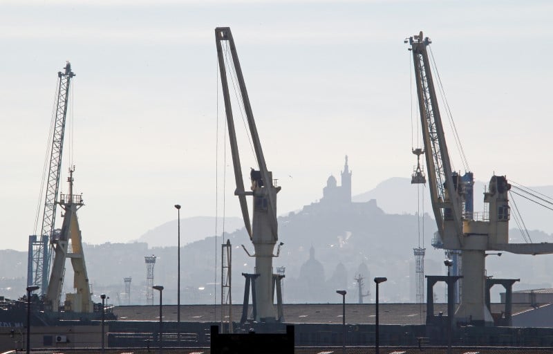 L'ouverture d'une nouvelle ligne de fret vers la corse cree des tensions a marseille