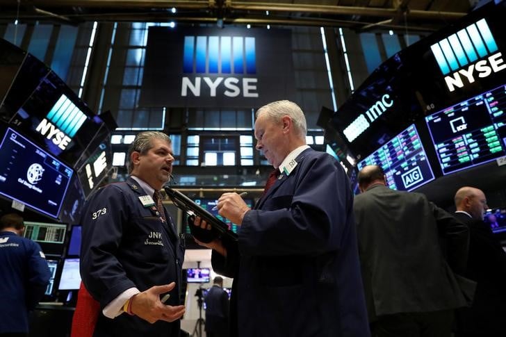 Les marches americains finissent en baisse