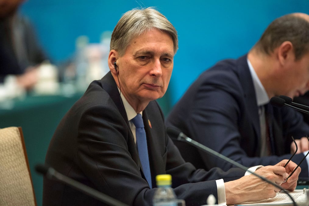 Hammond preconise un accord commercial "sur mesure" avec l'ue