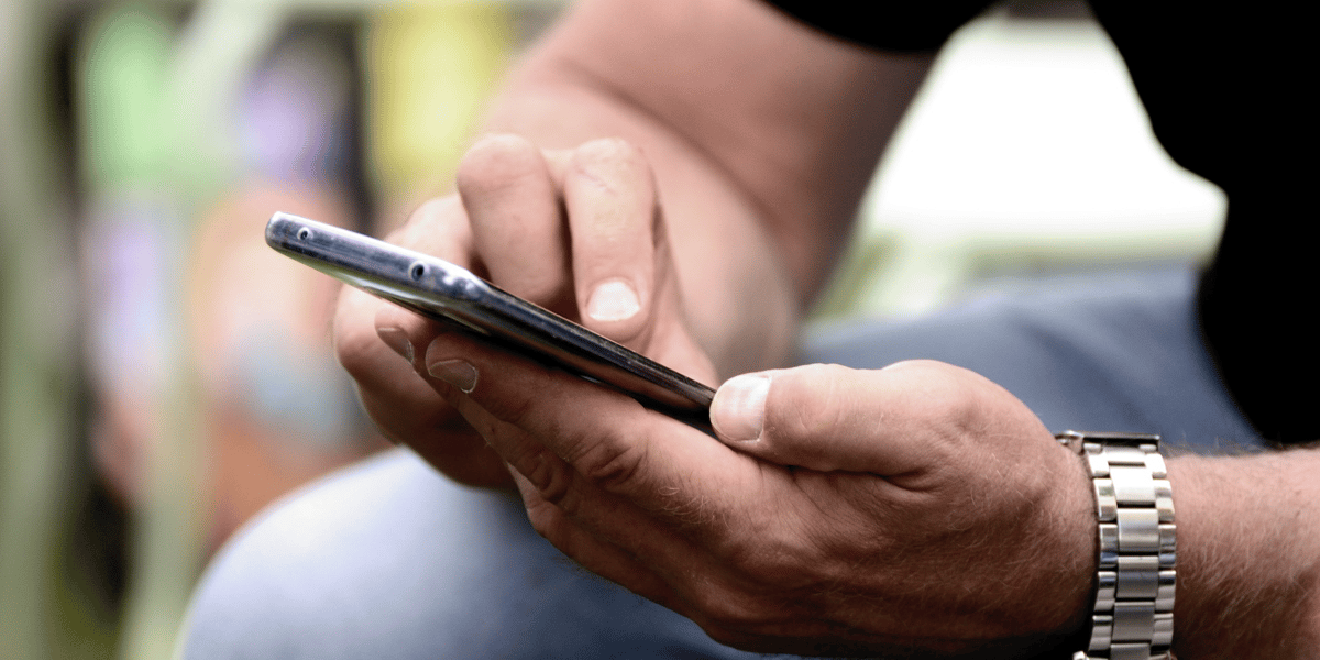 Symbole de l'accalmie observée sur le front de la guerre des prix entre opérateurs, la facture mensuelle moyenne sur mobile atteint les 14,30 euros, en hausse de 20 centimes par rapport aux trois premiers mois de l'année, confirmant la stabilisation des prix observés depuis bientôt trois ans.