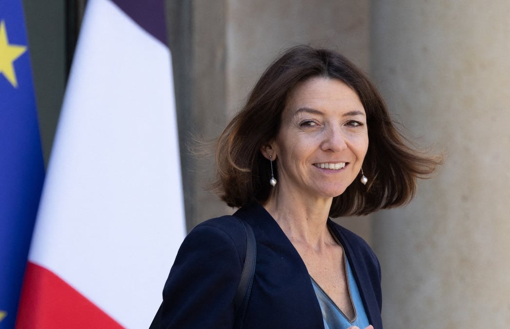 Pour Laurence Boone, secrétaire d'Etat française chargée de l'Europe, la taxe bancaire instaurée par l'Italie est une réponse à la remontée des taux d'intérêt qui ont gonflé les profits des entreprises de certains secteurs.