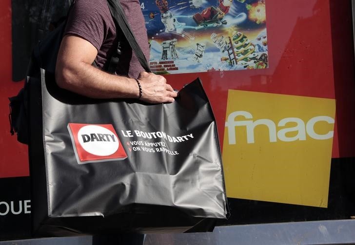 Sfam a notamment travaillé avec Fnac Darty entre 2017 et 2019.
