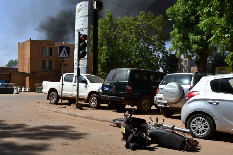 Burkina faso: ambassade de france et etat-major vises