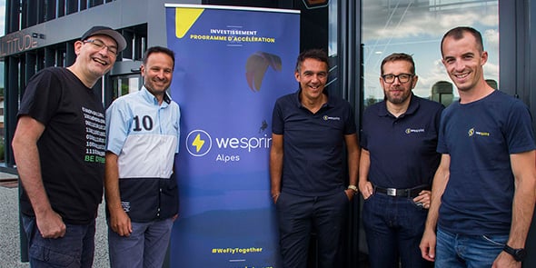 De gauche à droite : Alexandre Jenny (DG de WeSprint Alpes), Aymeric Léger (fondateur de EasyFlirt), Olivier Pochard (fondateur de Boost French Tech in the Alps et président du Grow Spot), Nicolas Gal (directeur des opérations de WeSprint) et Arnaud Laurent (DG de WeSprint).
