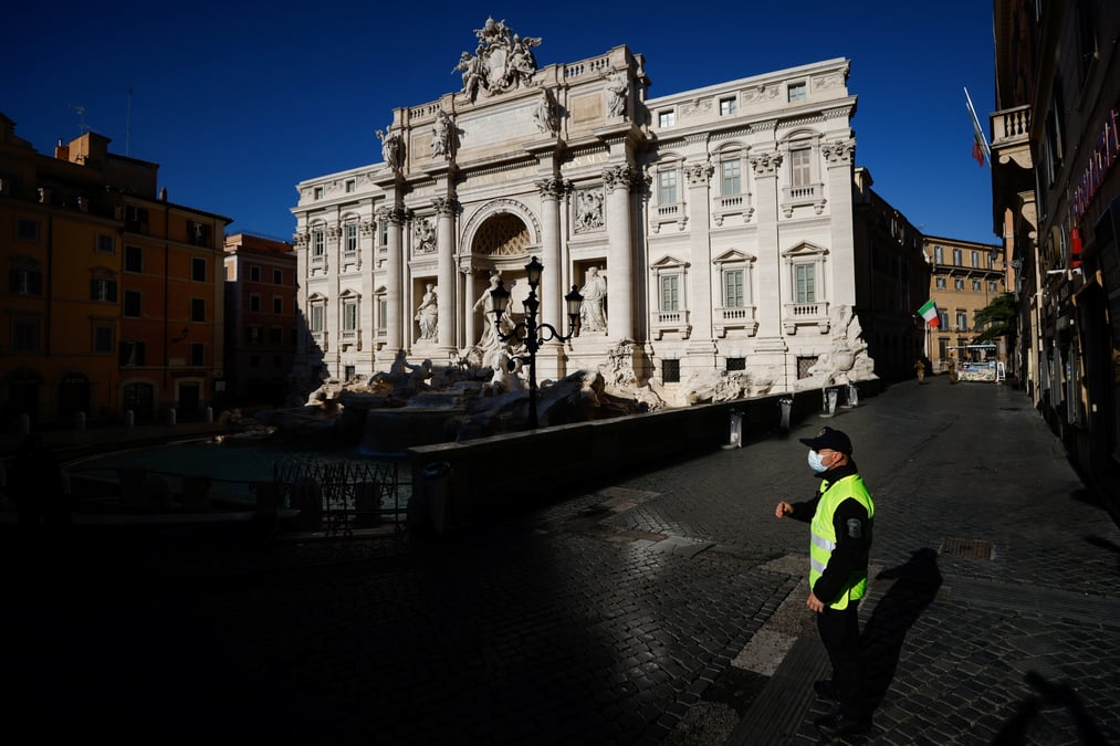 En italie, 364 deces lies au covid-19 enregistres le jour de l'an