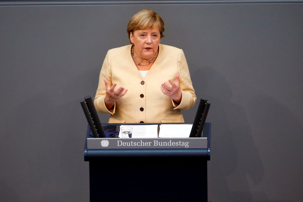 Allemagne: merkel appelle a soutenir les conservateurs, au plus bas dans les sondages