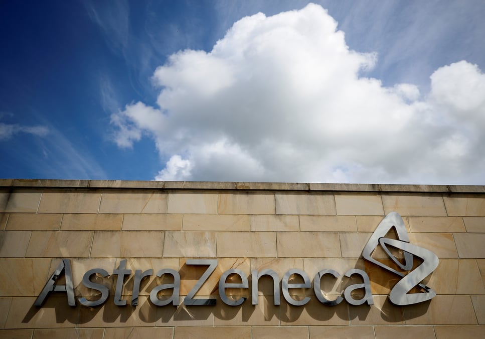Le cocktail d'anticorps d'astrazeneca efficace a 83% a six mois en prevention du covid-19