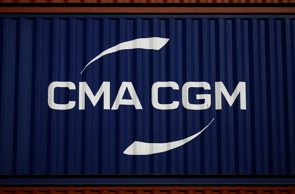 Logo du geant du transport maritime cma-cgm