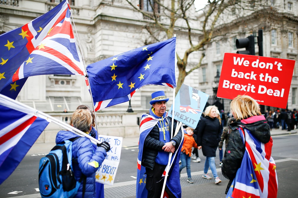 Gb/brexit: les partisans du maintien et d'un second referendum majoritaires