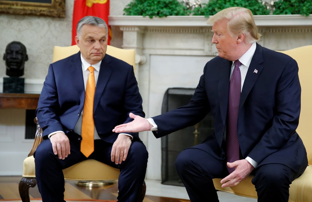 Trump rend hommage a la politique anti-immigration d'orban