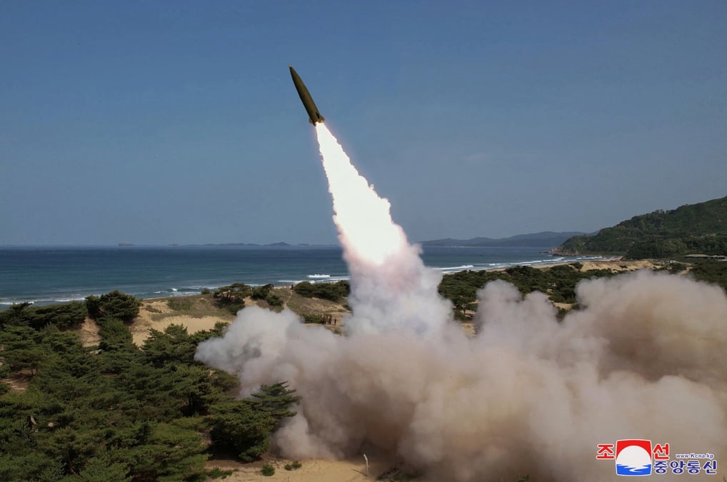 La coree du nord procede a un tir d'essai d'un missile balistique tactique