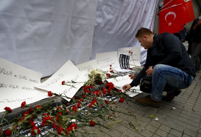 L'auteur de l'attentat d'istanbul lie a l'ei