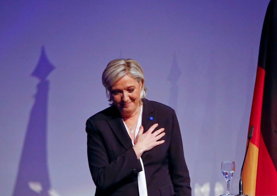 Marine le pen predit un "reveil" en europe
