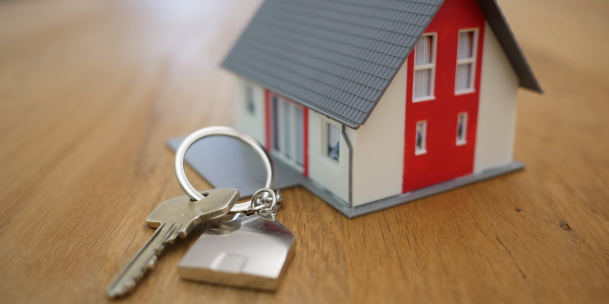 Tous frais compris, les taux de crédit immobilier ont atteint 4,39% pour une durée de vingt ans et plus au troisième trimestre, selon la Banque de France.