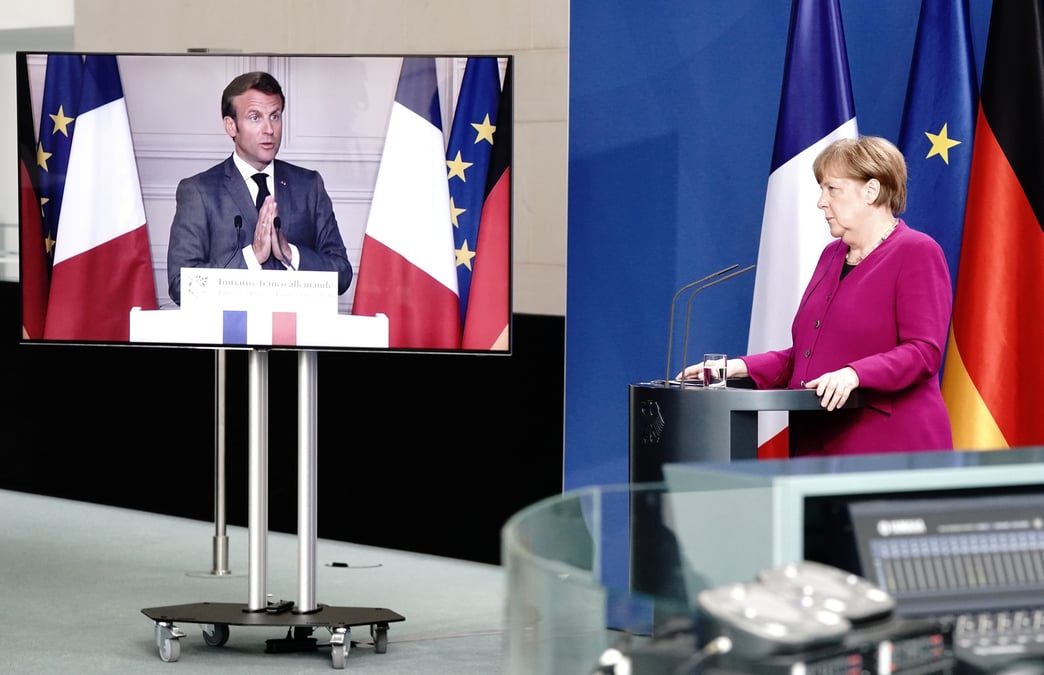 "a nous de jouer", comment merkel et macron ont decide de reprendre la main