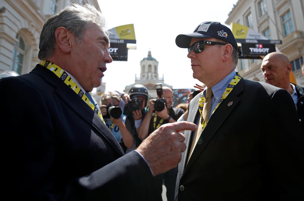 Le belge eddy merckx a donne le coup d'envoi du 106e tour de france
