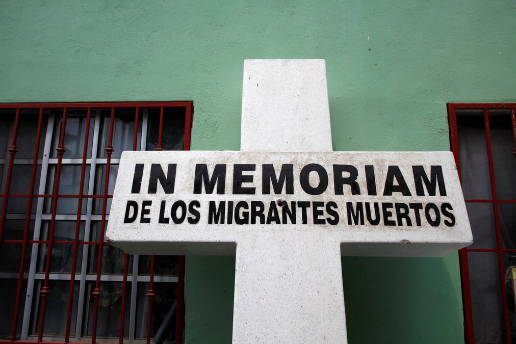 Hausse du nombre de migrants mourant a la frontiere sud des usa