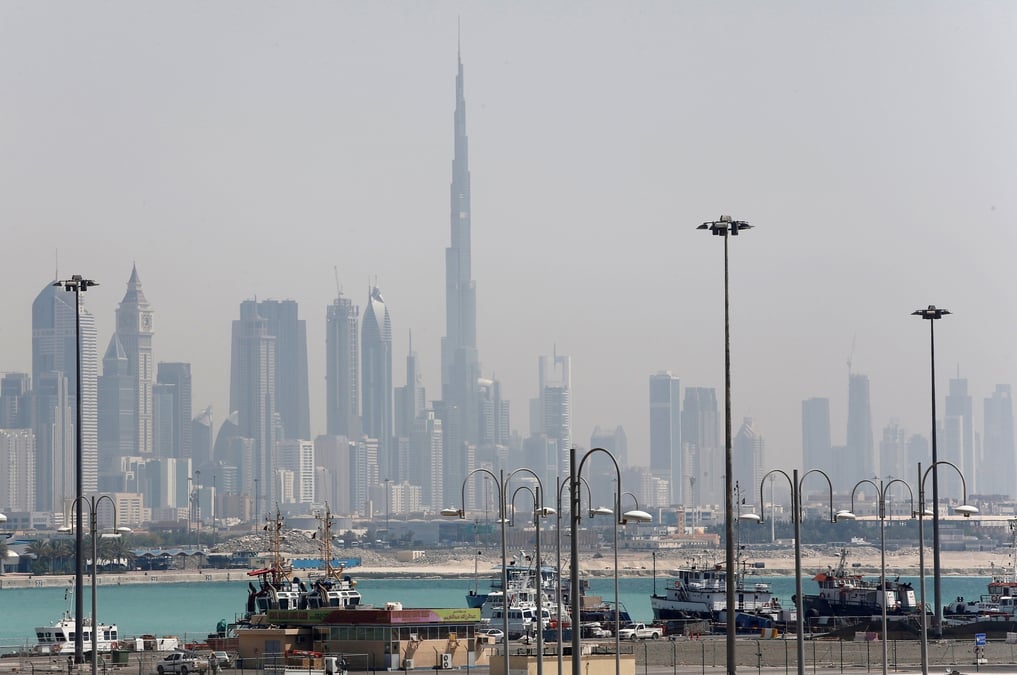 Incendie a bord d'un cargo au port de dubai, pas de victime
