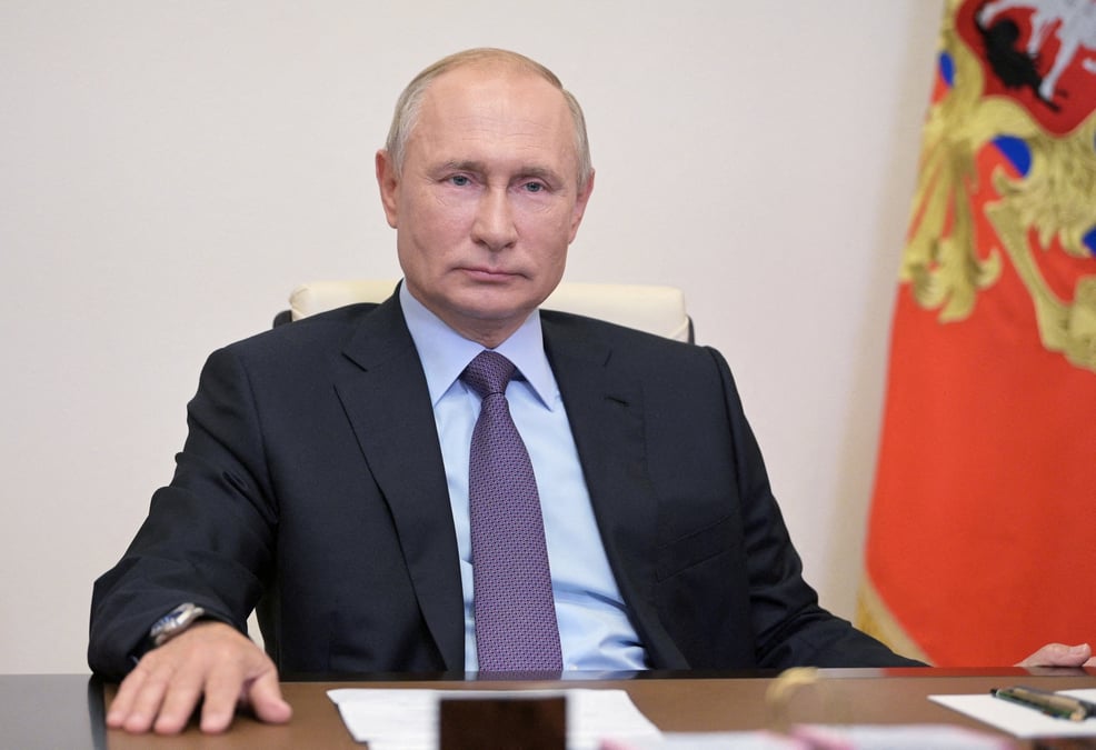 Poutine compare les sanctions occidentales a une guerre, les civils pris au piege