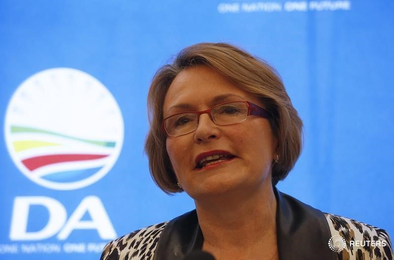 L'ex-chef de l'opposition sud-africaine suspendue pour un tweet