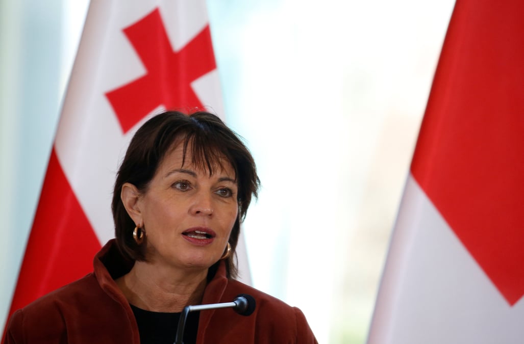 Leuthard pour un referendum en suisse sur les relations avec l'ue
