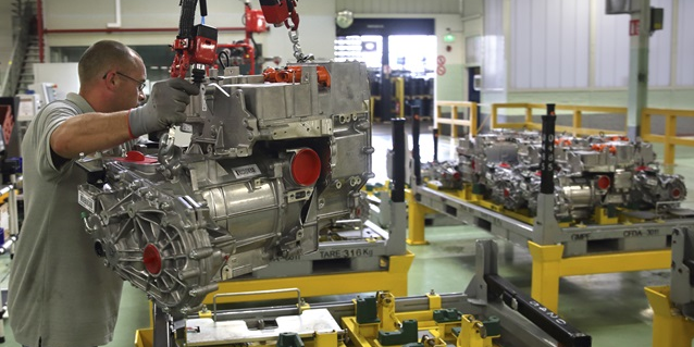 Les branches intensives en énergie sont particulièrement exposées à la hausse de leurs coûts de production, et cela est « susceptible de peser sur leur production » rappelle l'Insee.